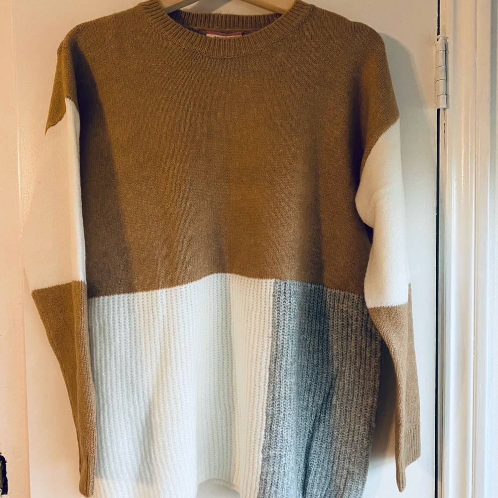 Color Block Sweater - Large - Picture 3 of 7